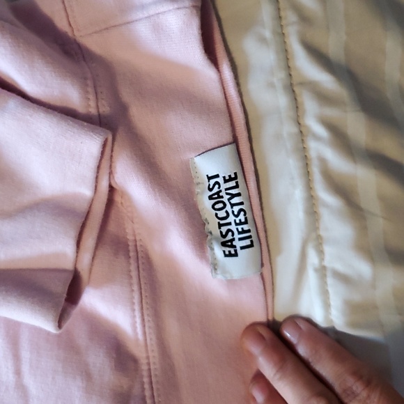 Authentic east coast lifestyle hoodie - Picture 3 of 3